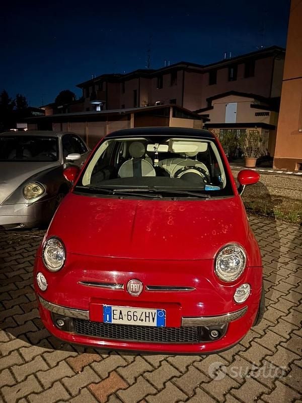 Rosso Usata 2010 Fiat 500 Tre volumi | 5000 € (Super prezzo) - Immagine 1/4