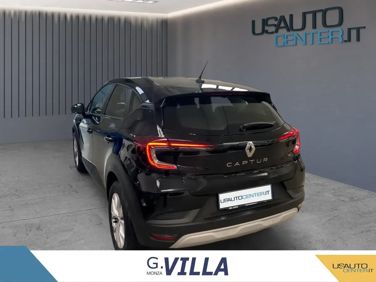 Usata Renault Captur RS Line 143 CV (105 kW) 2022 Nero SUV