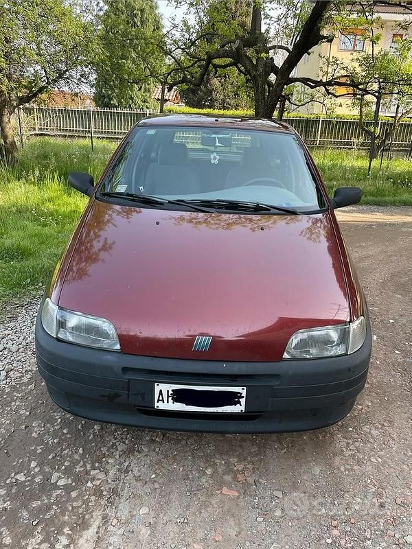 Usata Fiat Punto 54 CV (39 kW) 1996 Berlina