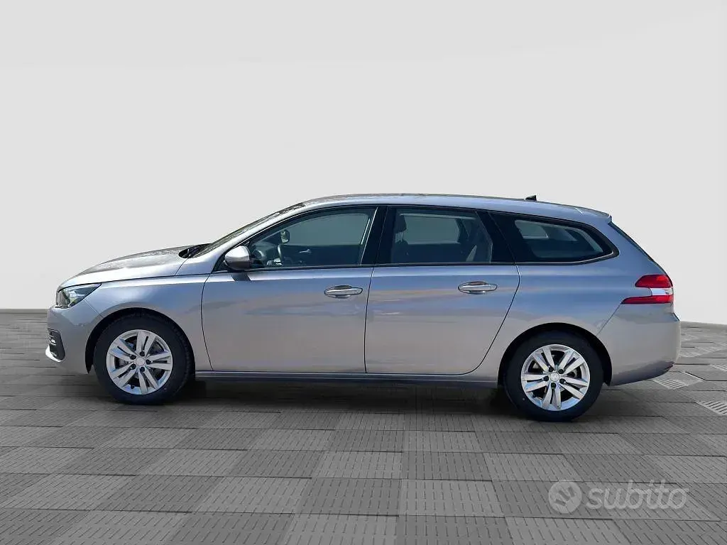 Usata Peugeot 308 Allure 131 CV (96 kW) 2019 Grigio artense Station wagon