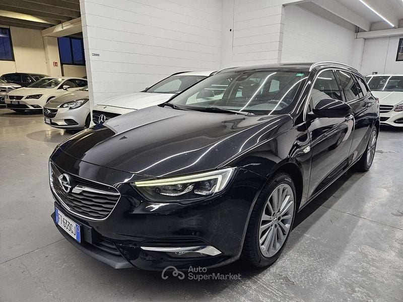 Usata Opel Insignia Country Tourer Exklusiv 170 CV (125 kW) 2018 Nero Station wagon