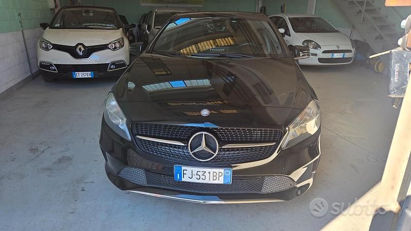 Usata Mercedes A160 Executive 102 CV (75 kW) 2017 Nero Berlina