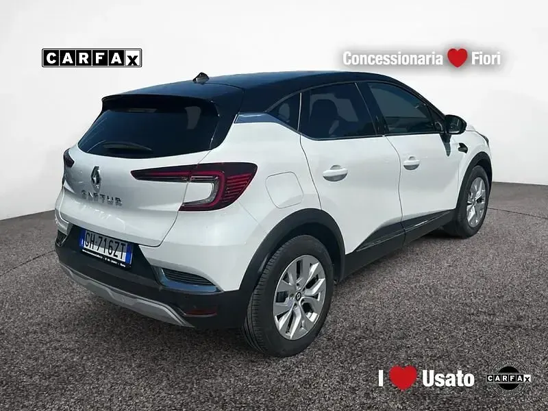 Usata Renault Captur Intens 140 CV (102 kW) 2022 Bianco SUV