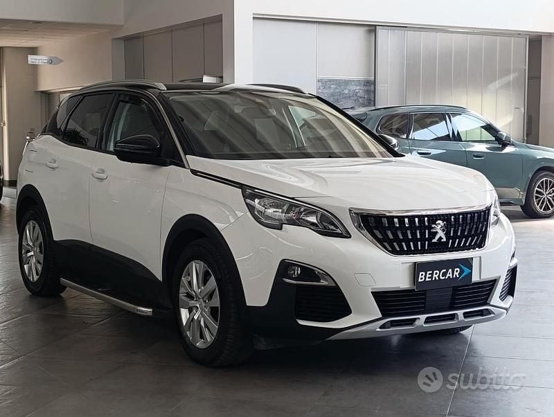 Usata Peugeot 3008 Active 120 CV (88 kW) 2017 Other SUV
