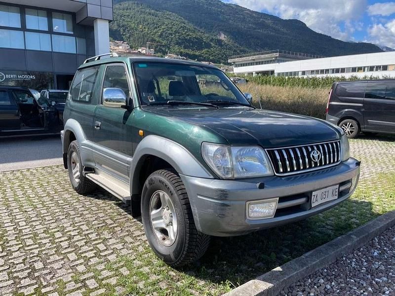 Verde Usata 2001 Toyota Land Cruiser SUV | 14.400 € (Cara) - Immagine 1/4