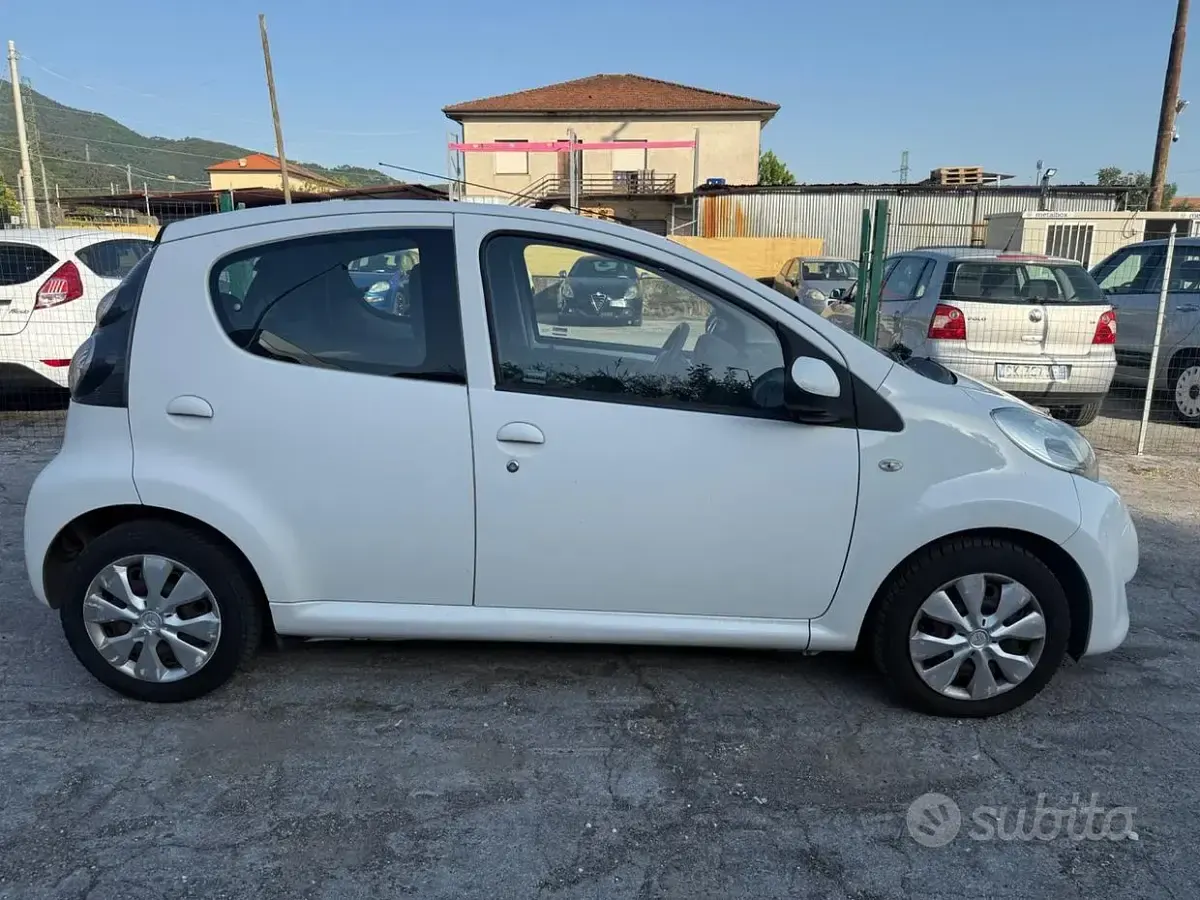 Usata Citroën C1 68 CV (50 kW) 2011 Bianco Utilitaria