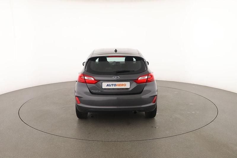 Usata Ford Fiesta 86 CV (63 kW) 2019 Grigio Utilitaria