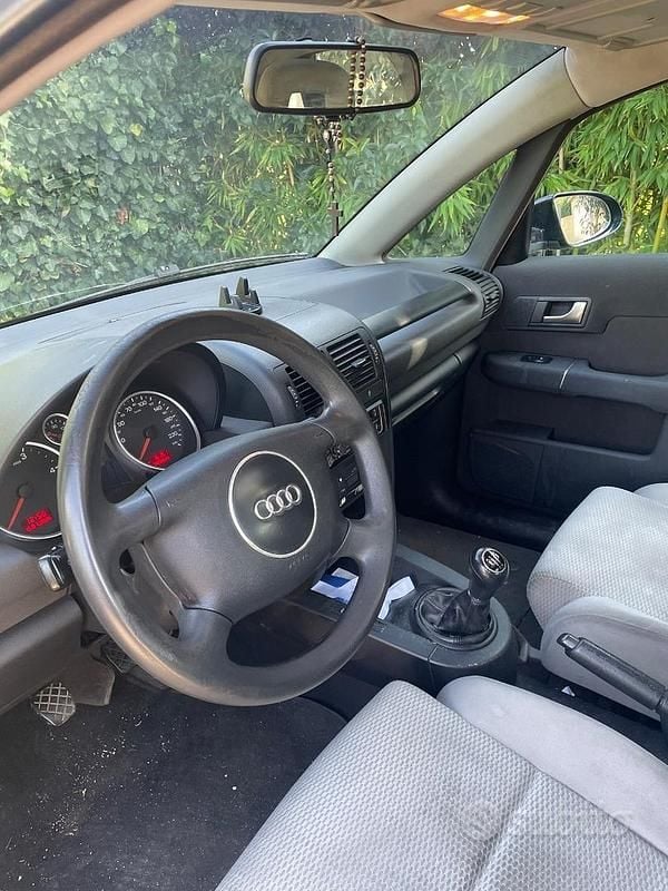 Usata Audi A2 2004 Utilitaria