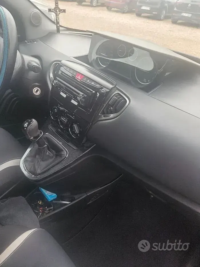 Usata Lancia Ypsilon 69 CV (50 kW) 2014 Utilitaria