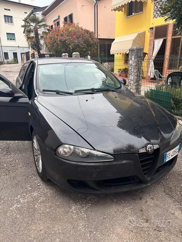 Usata Alfa Romeo 147 116 CV (85 kW) 2007 Utilitaria