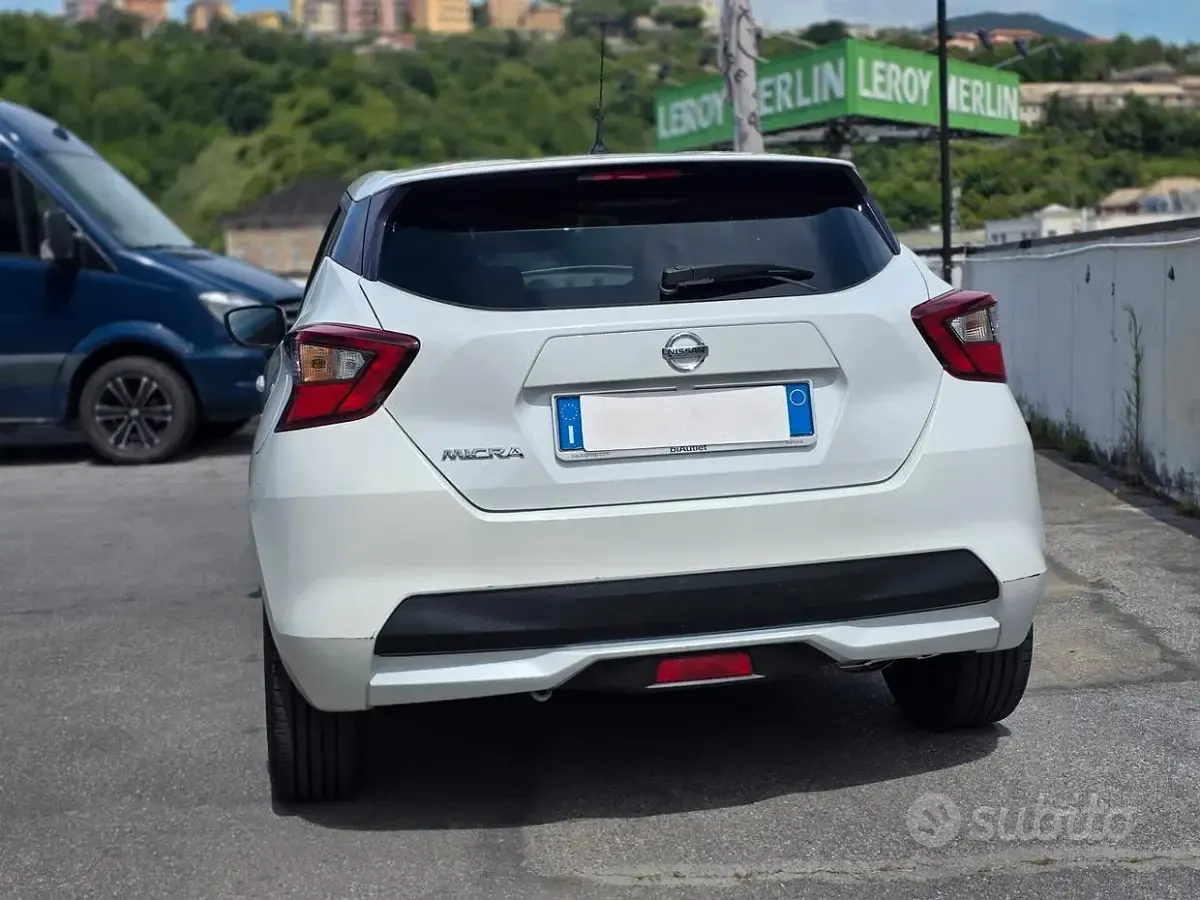 Usata Nissan Micra Tekna 90 CV (66 kW) 2018 Bianco Utilitaria