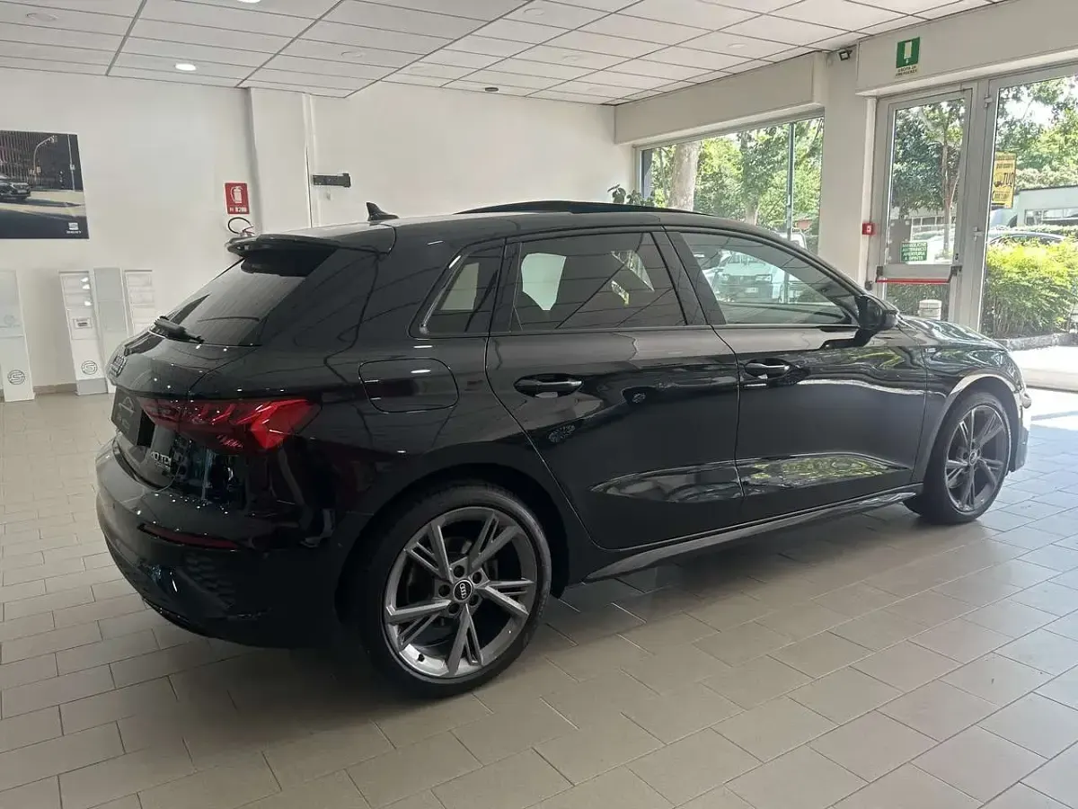 Usata Audi A3 S-Line 200 CV (147 kW) 2021 Nero Berlina