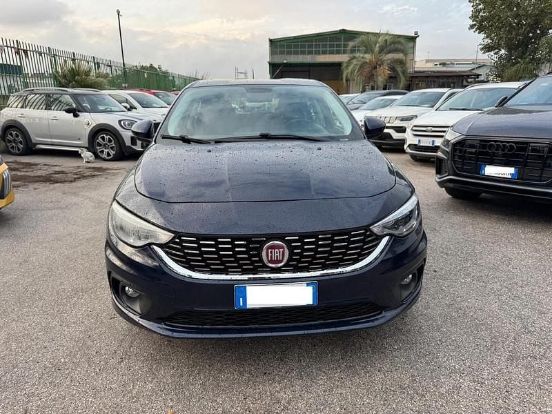 Usata Fiat Tipo Lounge 95 CV (69 kW) 2017 Blu/azzurro Berlina