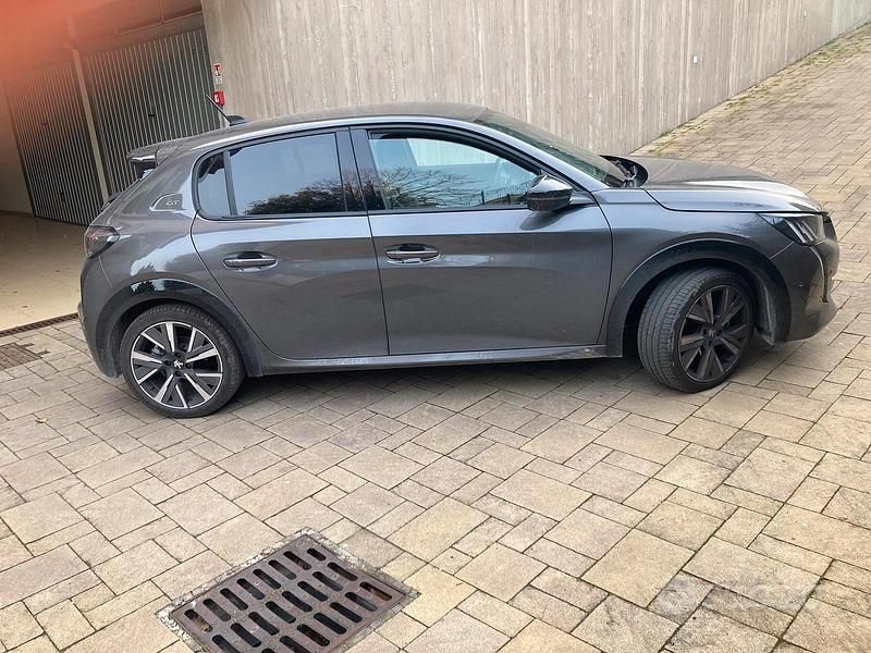 Usata Peugeot 208 2023 Grigio Utilitaria