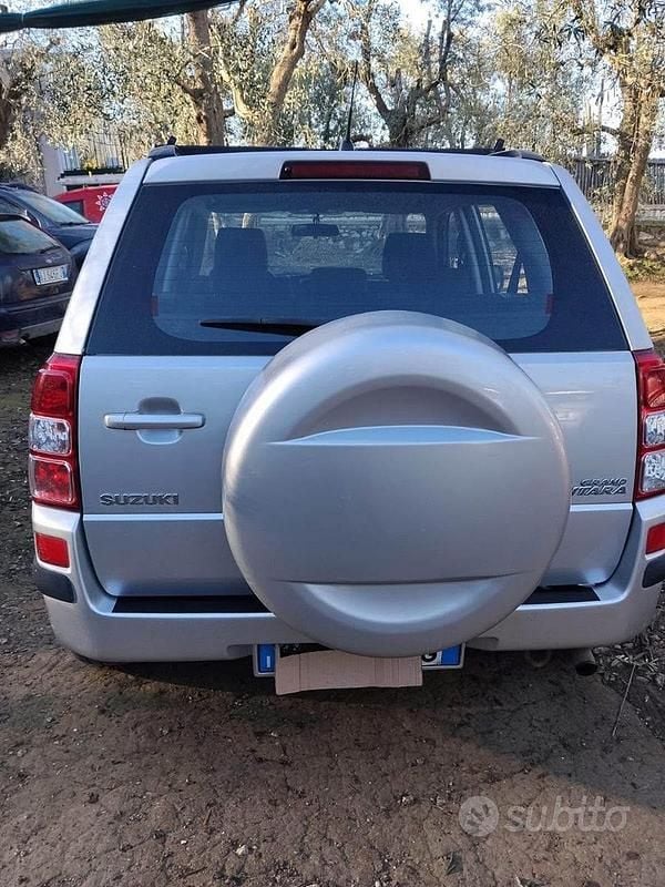 Usata Suzuki Vitara 2006 Grigio Berlina