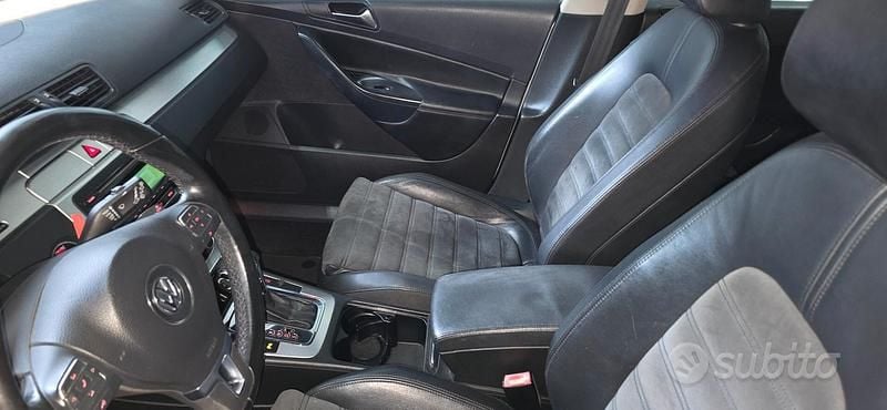 Usata VW Passat Highline 143 CV (105 kW) 2010 Grigio Station wagon