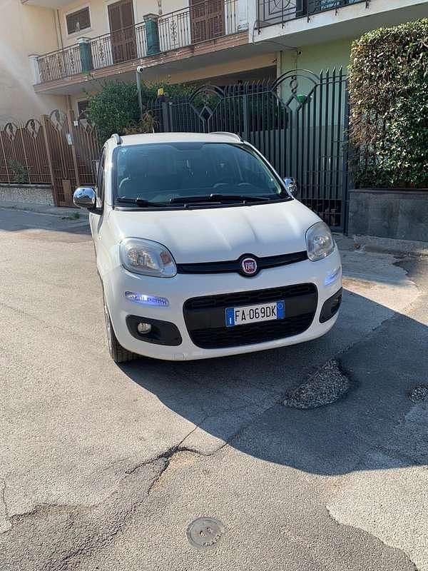 Usata Fiat Panda Lounge 69 CV (50 kW) 2014 Utilitaria
