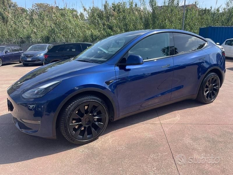 Blu Usata 2022 Tesla Model Y Long Range AWD SUV | 37.500 € (Buon prezzo) - Immagine 1/4