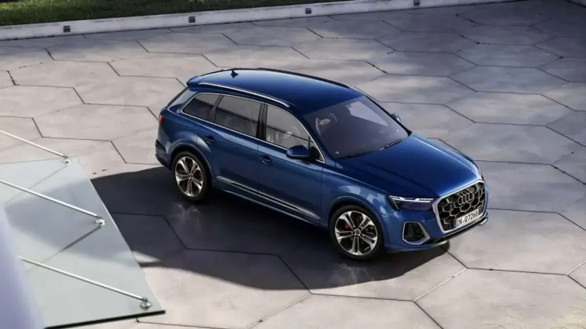 Nuova Audi Q7 S-Line 340 CV (250 kW) 2025 Argento SUV