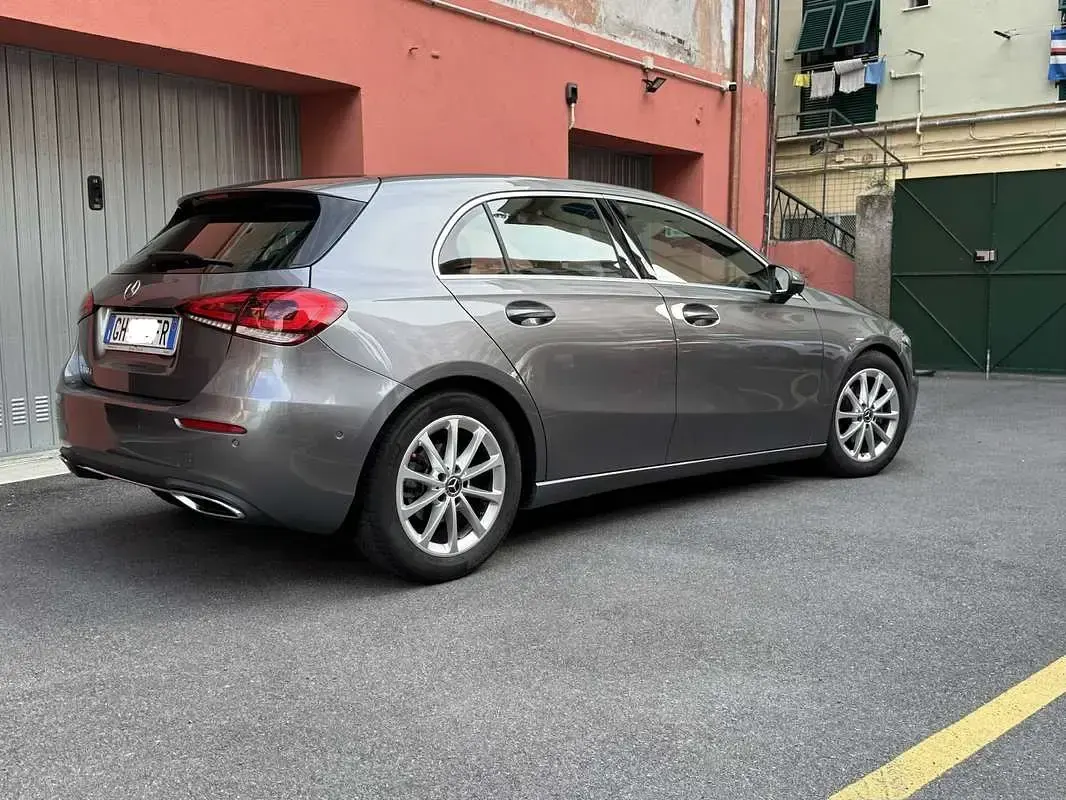 Usata Mercedes A180 116 CV (85 kW) 2020 Berlina