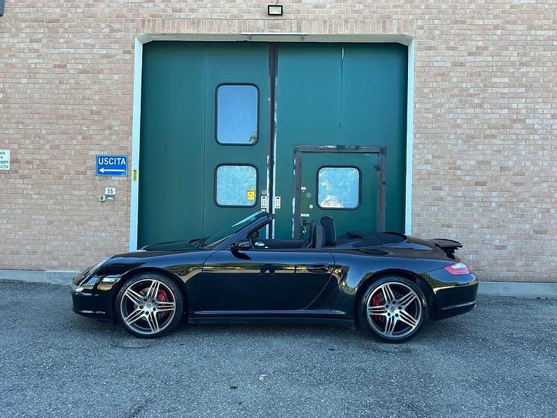 Usata Porsche 997 355 CV (261 kW) 2005 Nero Cabrio