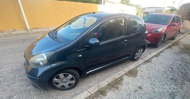 Usata Toyota Aygo 68 CV (50 kW) 2005 Utilitaria
