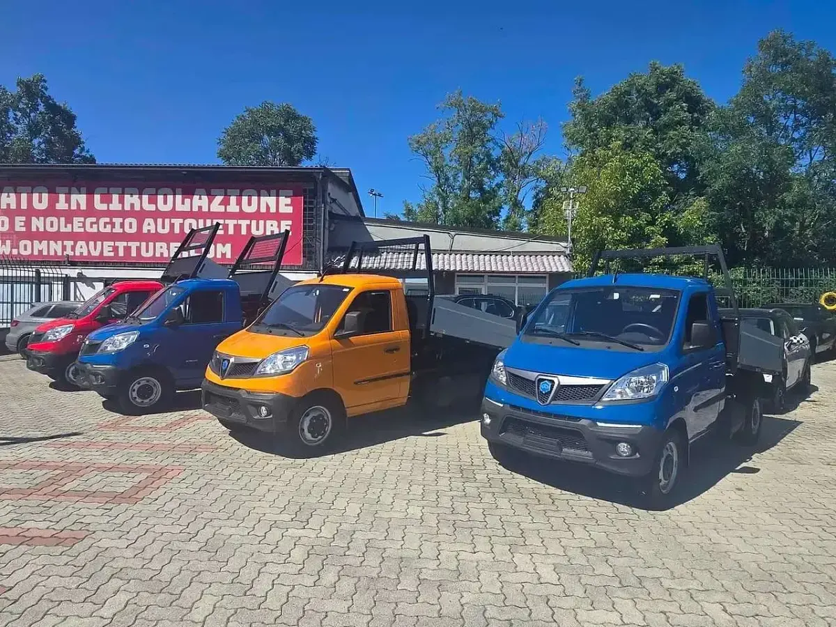 Nuova Piaggio Porter 106 CV (77 kW) 2025 Rosso Furgone
