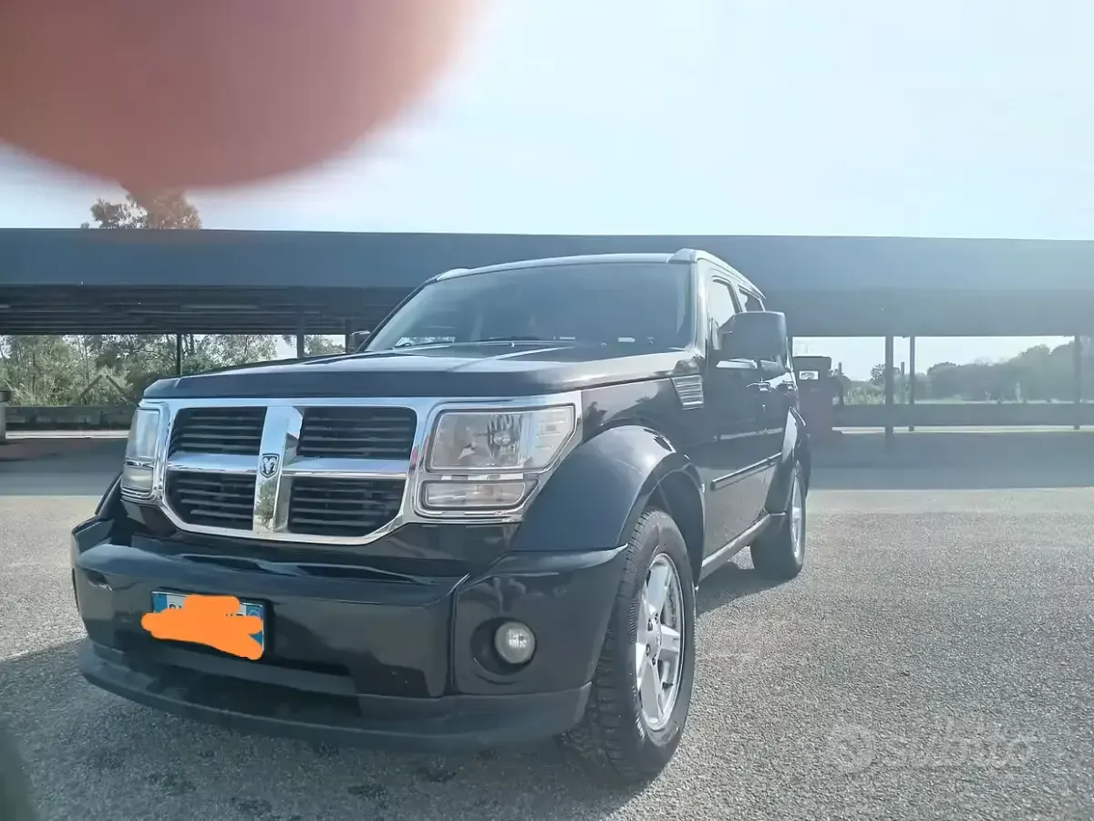 Usata Dodge Nitro 177 CV (130 kW) 2007 Nero SUV