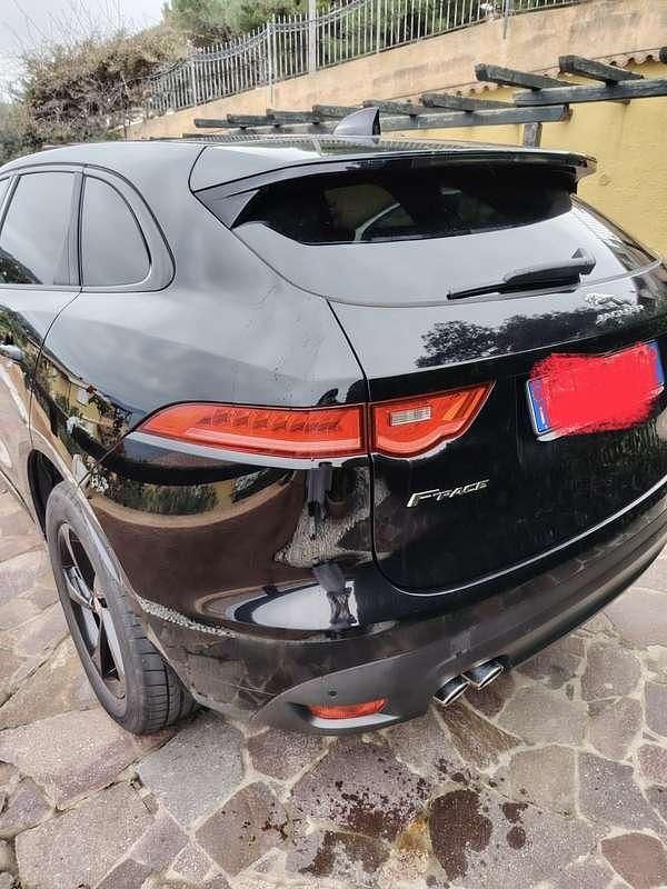 Usata Jaguar F-Pace R-Sport 179 CV (131 kW) 2017 SUV