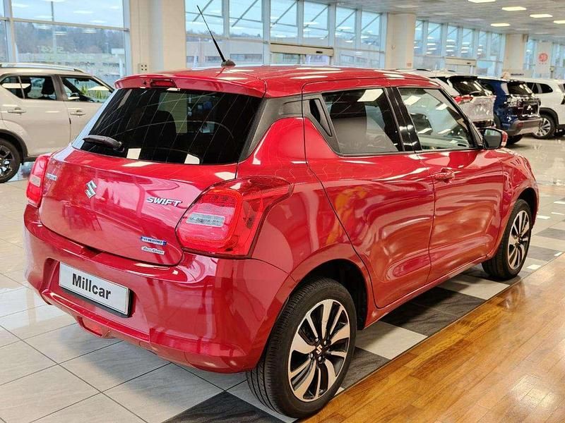 Usata Suzuki Swift 90 CV (66 kW) 2019 Rosso Berlina