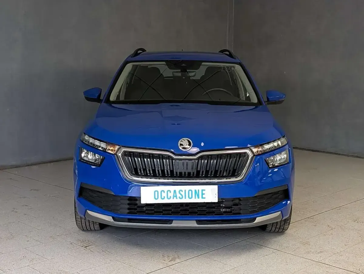 Usado Skoda Kamiq Style 150 CV (110 kW) 2022 Azul SUV