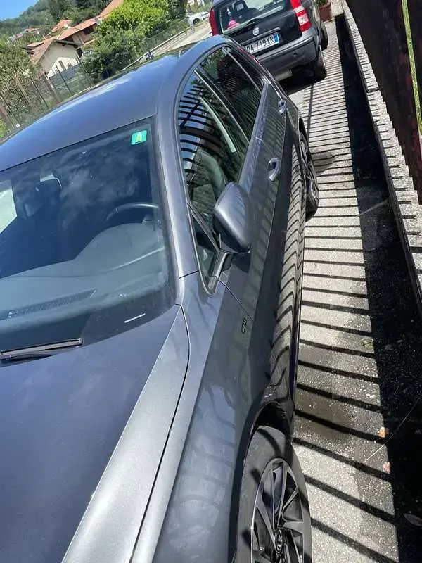 Usata VW Golf VII Business 116 CV (85 kW) 2019 Grigio Berlina