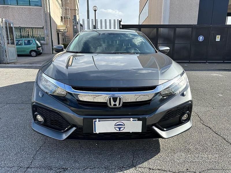 Usata Honda Civic Sport Plus 182 CV (133 kW) 2018 Grigio Berlina