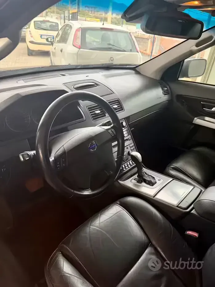 Usata Volvo XC90 185 CV (136 kW) 2006 Nero SUV