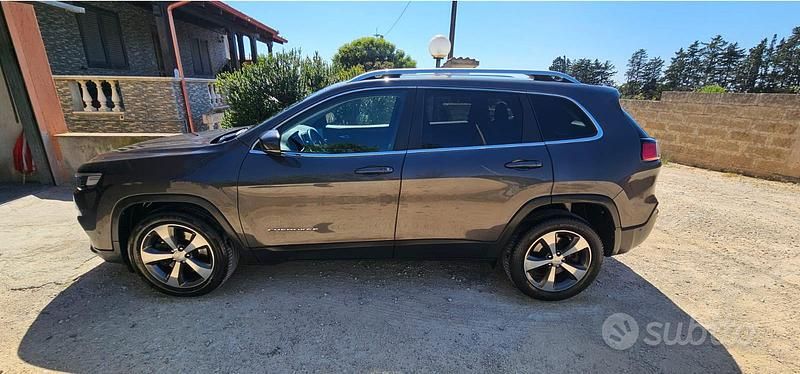 Usata Jeep Cherokee 194 CV (142 kW) 2019 SUV