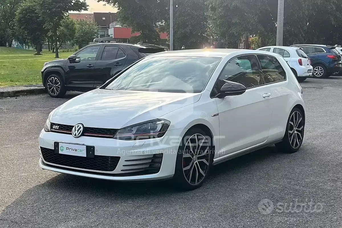Usata VW Golf VII GTI 220 CV (161 kW) 2013 Utilitaria
