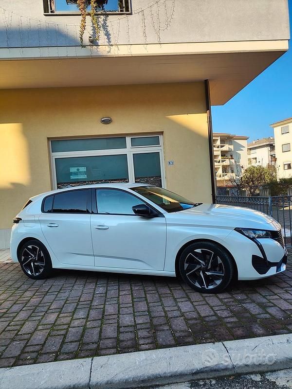 Usata Peugeot 308 131 CV (96 kW) 2022 Bianco Berlina