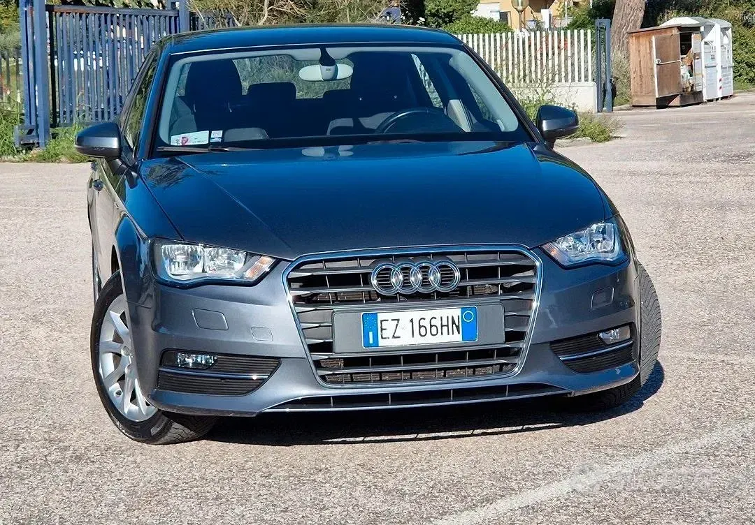 Usata Audi A3 110 CV (80 kW) 2015 Grigio Berlina