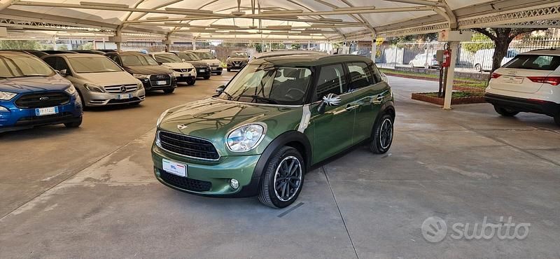 Usata Mini Cooper D Countryman Business 90 CV (66 kW) 2015 Verde SUV