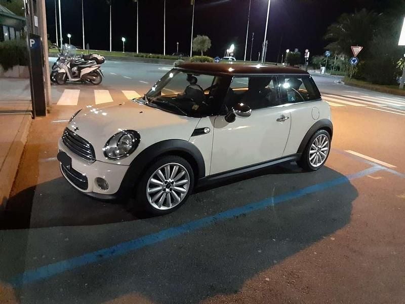Usata 2013 Mini Cooper D Due volumi | 7500 € (Cara) - Immagine 1/4