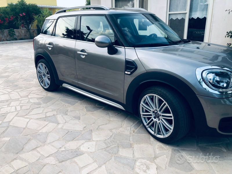 Grigio Usata 2019 Mini Countryman SUV | 17.000 € (Cara) - Immagine 1/4