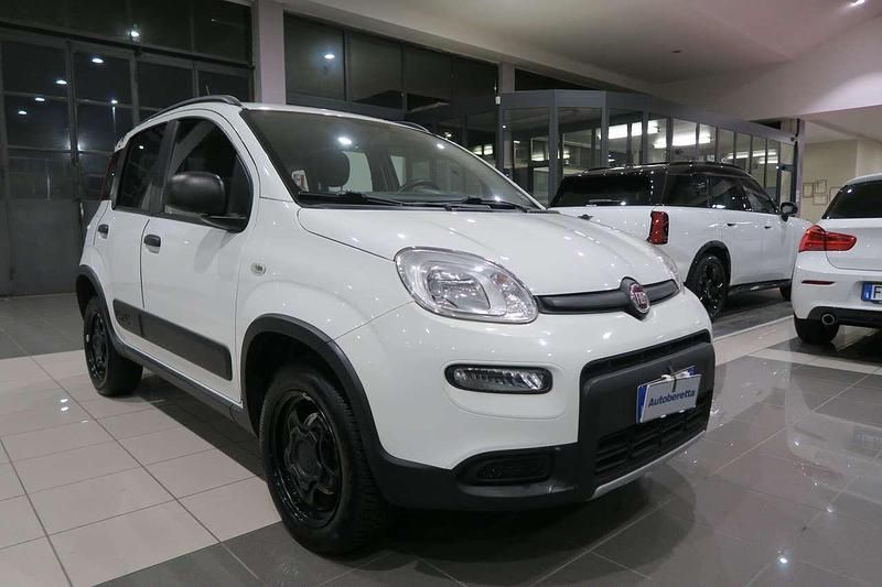 Usata Fiat Panda Cross Cross 86 CV (63 kW) 2019 Bianco Utilitaria