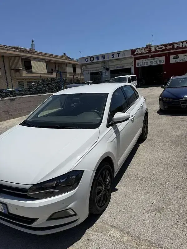 Usata VW Polo Comfortline 95 CV (69 kW) 2018 Utilitaria