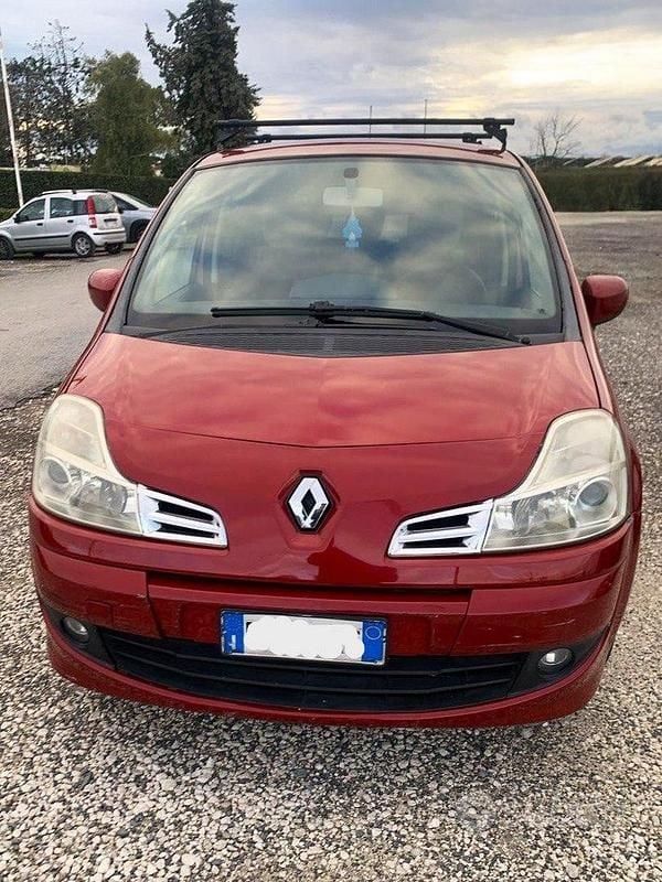 Rosso Usata 2008 Renault Modus Monovolume | 2200 € - Immagine 1/4