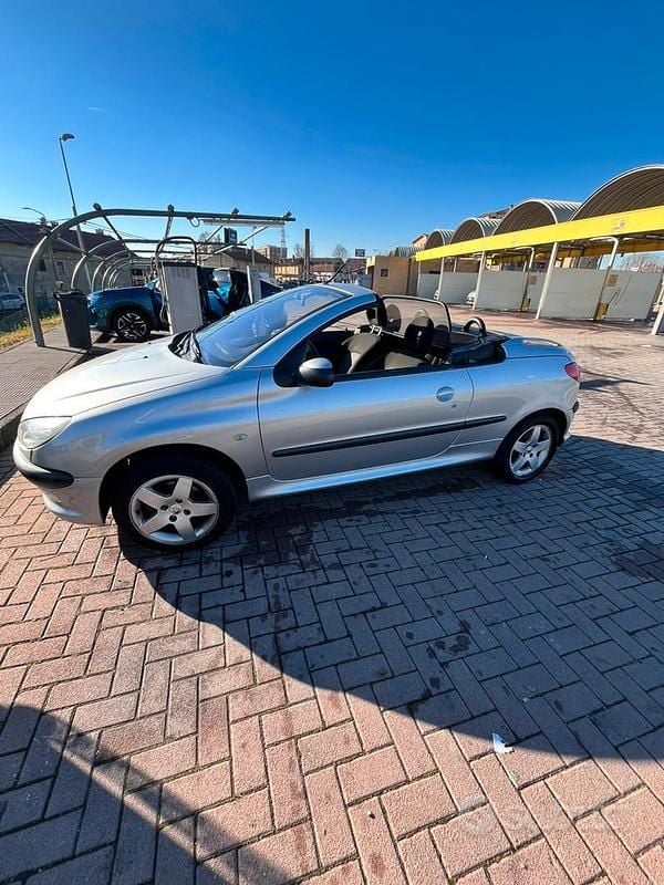 Grigio Usata 2001 Peugeot 206 CC Cabrio | 3600 € - Immagine 1/4