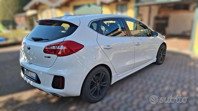 Usata Kia Ceed 2017 Bianco Utilitaria