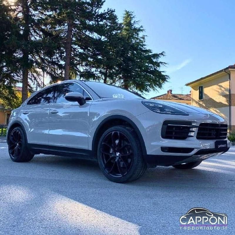 Bianco Usata 2020 Porsche Cayenne SUV | 54.500 € (Molto cara) - Immagine 1/4