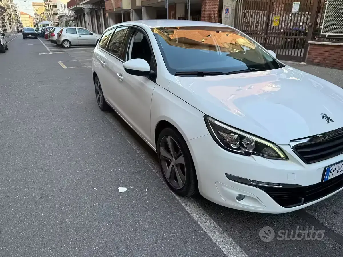 Usata Peugeot 308 131 CV (96 kW) 2018 Bianco Station wagon