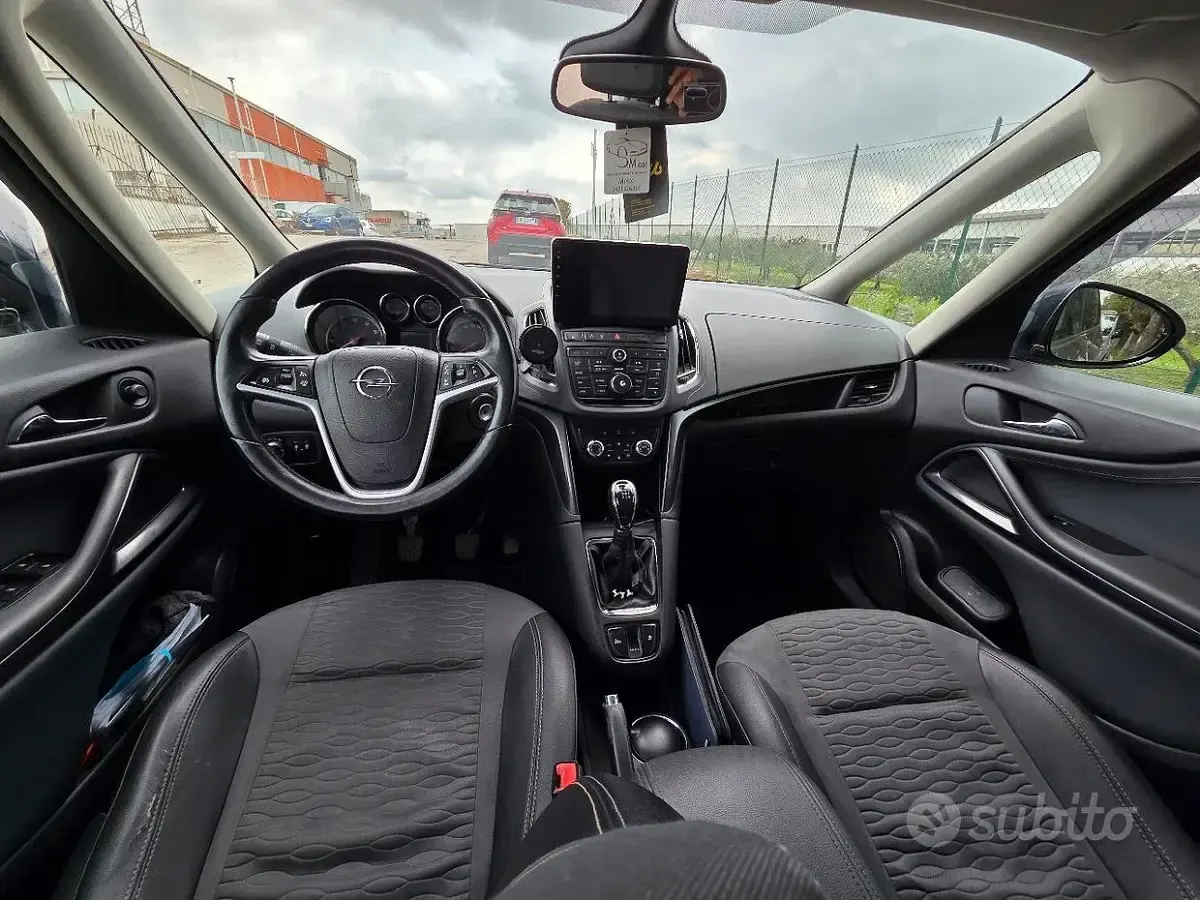 Usata Opel Zafira 150 CV (110 kW) 2012 Monovolume