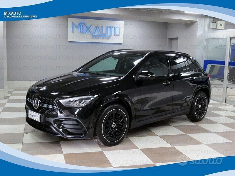 Nero Usata 2024 Mercedes GLA200 Premium SUV | 47.400 € (Molto cara) - Immagine 1/4